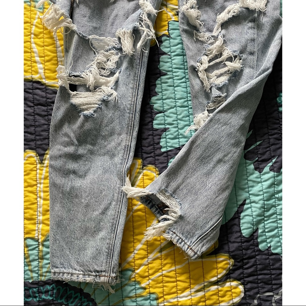 AEO • Mom Jean - Picture 2 of 4